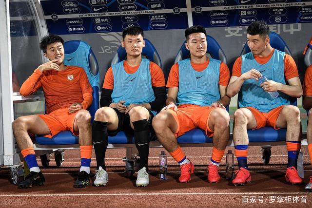 塔科尼：尤文图斯买门将选意大利人更好，我最喜欢的是卡内塞基